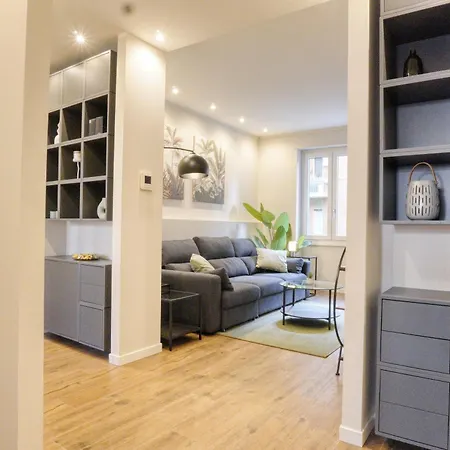 Darsena Contemporary - Spacious 2br A Few Steps From Centre Milano