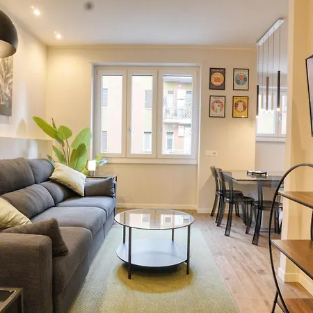 Darsena Contemporary - Spacious 2br A Few Steps From Centre Milan