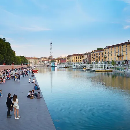 Darsena Contemporary - Spacious 2br A Few Steps From Centre