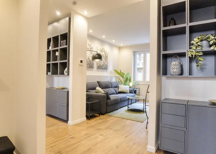 Darsena Contemporary - Spacious 2br A Few Steps From Centre Milan