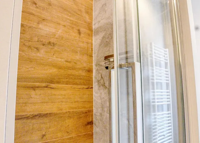 Apartment Darsena Contemporary - Spacious 2br A Few Steps From Centre
